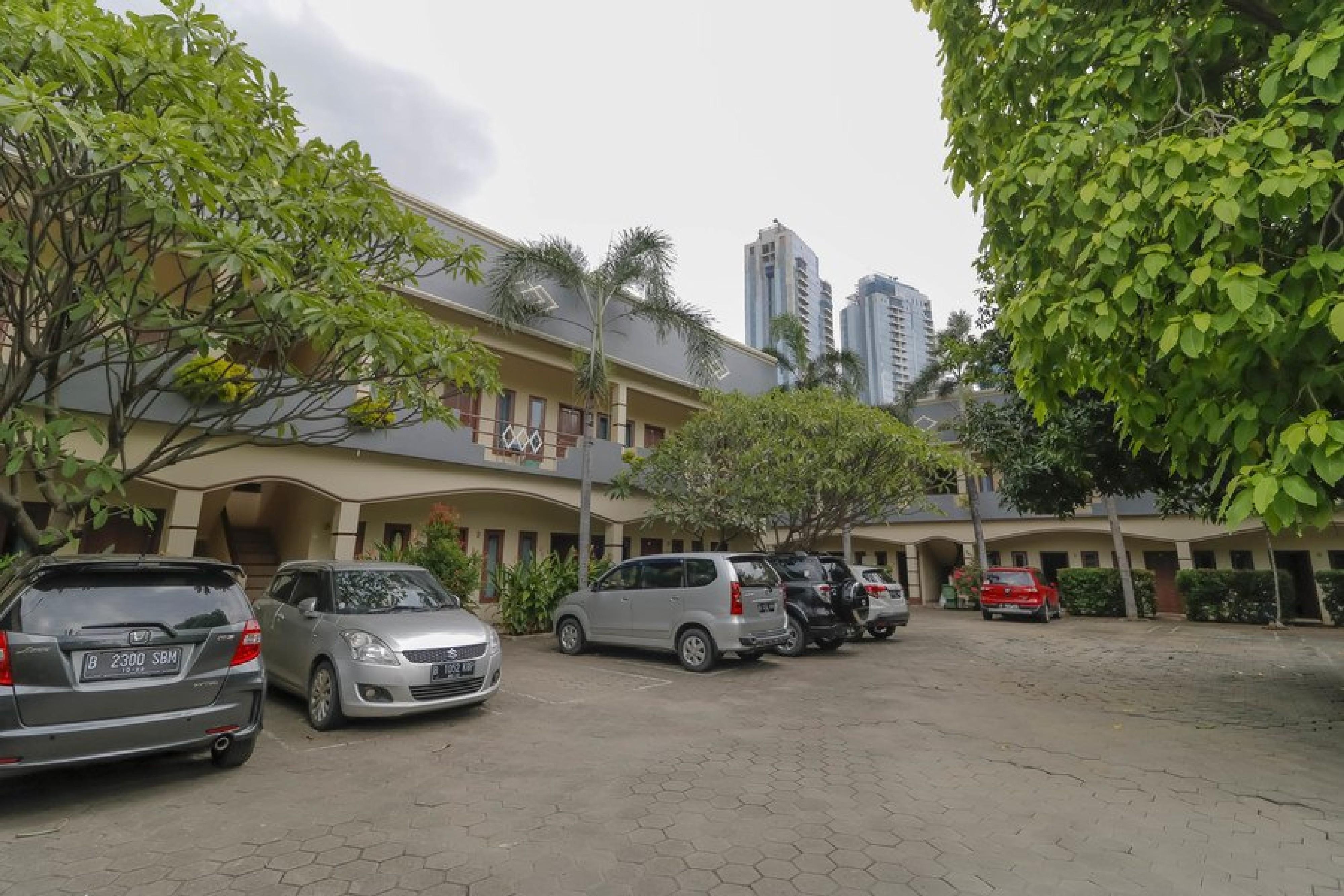 Reddoorz Plus @ Karet Pedurenan 3 Jakarta Exterior foto